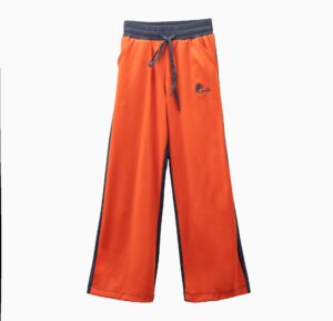 Լայն տաբատ կոնտրաստային ներդիրներով