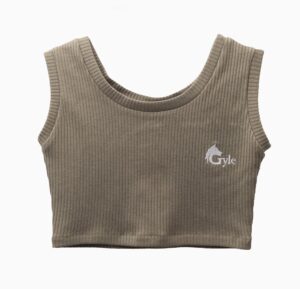 Կարճ տոպ ռելիեֆային հյուսվածքով