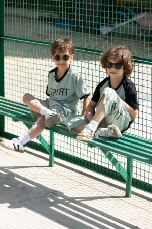 Детский топ фисташкового цвета с принтом «Sport»